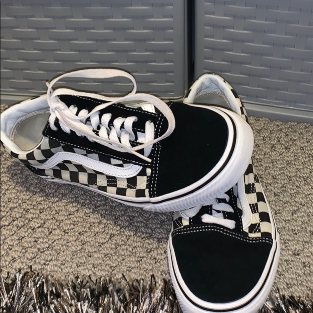 Vans sneakers women’s size 8 or men’s size 6